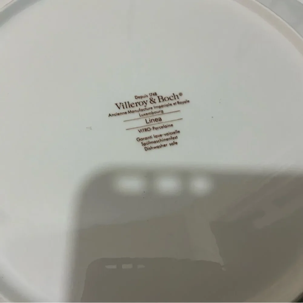VILLEROY & BOCH LINEA black white Made in Luxembourg 10.5” B1